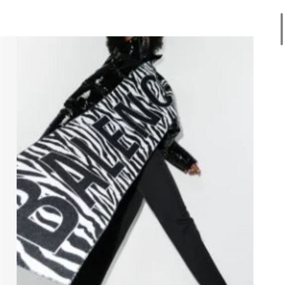 New Balenciaga Zebra Wool Large Scarf - Picture 1 of 6